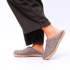 Haussimple Natural Brown Wool Clog Slippers – Handmade Indoor House Shoes