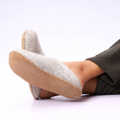 Haussimple Handmade Wool Clog Slippers – Unisex Indoor Felt House Shoes