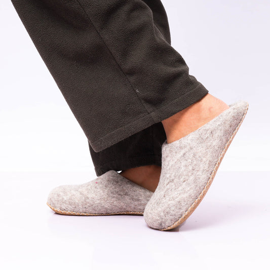 Haussimple Gray Wool Clog Slippers – Handmade Unisex Indoor Felt House Shoes
